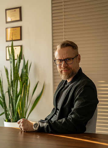 Maciej Paraszczak